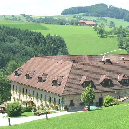 Dorferhof Villa Weistrach ภายนอก รูปภาพ